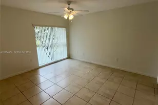8775 Park Blvd, Miami, FL 33172 - Photo 18