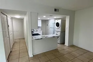 8775 Park Blvd, Miami, FL 33172 - Photo 10