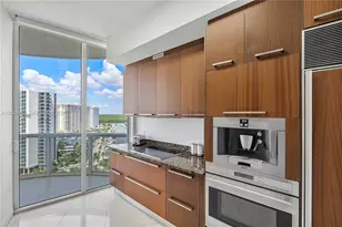 15811 Collins Ave, Sunny Isles Beach, FL 33160 - Photo 16