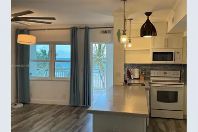 901 S Surf Rd #407, Hollywood, FL 33019 - Photo 4