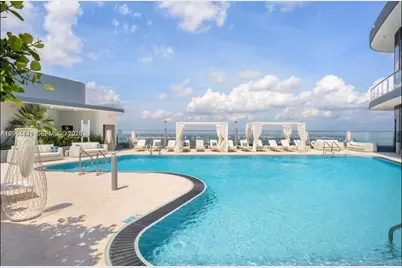 1000 Brickell Plz #4207, Miami, FL 33131 - Photo 22