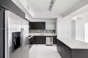 90 SW 3rd St, Miami, FL 33130 - Photo 8