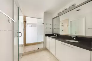90 SW 3rd St, Miami, FL 33130 - Photo 16