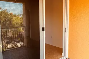 2200 E Preserve Way, Miramar, FL 33025 - Photo 16
