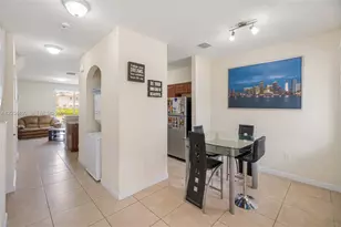 3065 SE 1st Dr, Homestead, FL 33033 - Photo 4