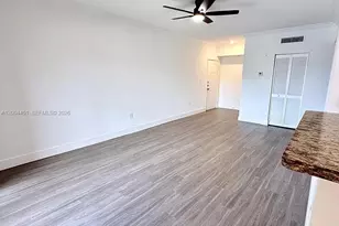 131 SW 117th Ave, Pembroke Pines, FL 33025 - Photo 6