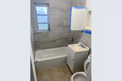 1070 NW 147th St, Miami, FL 33168 - Photo 10