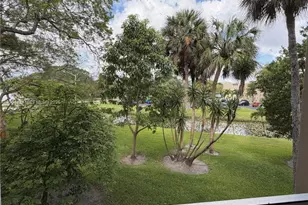 9440 Tangerine Pl, Davie, FL 33324 - Photo 14