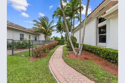 14857 SW 38th St, Davie, FL 33331 - Photo 46