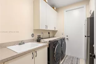 14857 SW 38th St, Davie, FL 33331 - Photo 24
