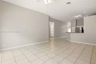 1414 E Harmony Lake Cir, Davie, FL 33324 - Photo 16
