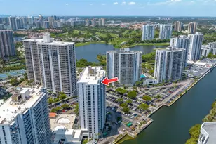 20505 E Country Club Dr, Aventura, FL 33180 - Photo 8