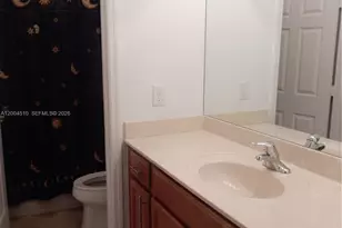 11455 NW 88th Ln, Doral, FL 33178 - Photo 18