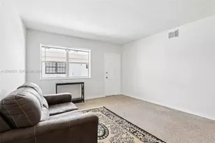 7975 Crespi Blvd, Miami Beach, FL 33141 - Photo 6