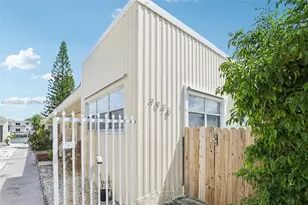7975 Crespi Blvd, Miami Beach, FL 33141 - Photo 2