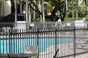7925 SW 104th St, Miami, FL 33156 - Photo 6