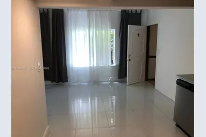 750 Pennsylvania Ave #1, Miami Beach, FL 33139 - Photo 2