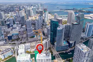 77 SE 5th St, Miami, FL 33131 - Photo 54