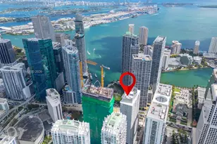 77 SE 5th St, Miami, FL 33131 - Photo 44