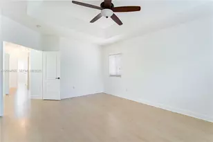 5869 NW 108th Pl, Doral, FL 33178 - Photo 12