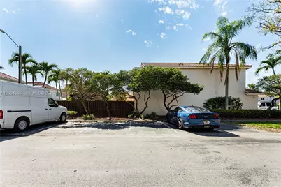 5869 NW 108th Pl, Doral, FL 33178 - Photo 38
