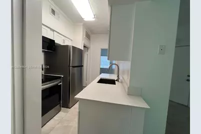 18326 NW 68th Ave #F, Hialeah, FL 33015 - Photo 4