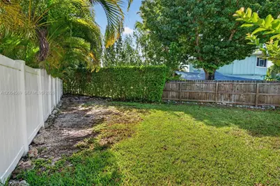 8 Ocean View Blvd, Key Largo, FL 33037 - Photo 16
