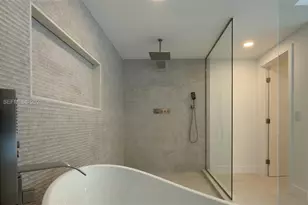 1690 Daytonia Rd, Miami Beach, FL 33141 - Photo 36
