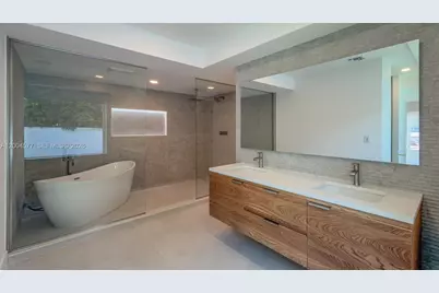 1690 Daytonia Rd, Miami Beach, FL 33141 - Photo 34