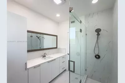 1690 Daytonia Rd, Miami Beach, FL 33141 - Photo 24