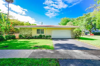 1101 Capri St, Coral Gables, FL 33134 - Photo 38