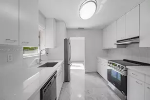 1101 Capri St, Coral Gables, FL 33134 - Photo 10