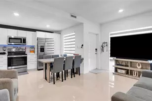 25664 SW 143rd Path, Homestead, FL 33032 - Photo 10