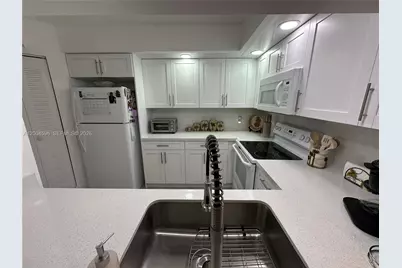 12650 SW 6th St #412K, Pembroke Pines, FL 33027 - Photo 1