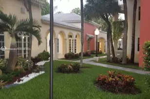 8100 Geneva Ct, Doral, FL 33166 - Photo 18