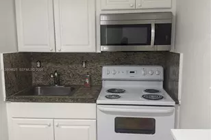 1235 NW 6th St, Miami, FL 33125 - Photo 2