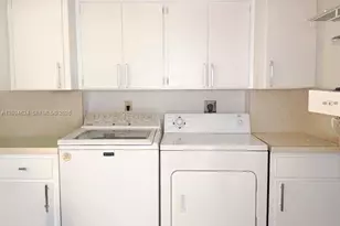 1721 Whitehall Dr, Davie, FL 33324 - Photo 16