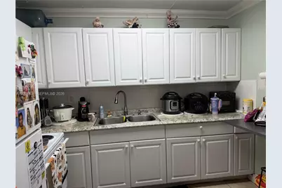 6950 W 6th Ave #412, Hialeah, FL 33014 - Photo 2