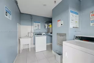 220 SW 9th Ave, Hallandale Beach, FL 33009 - Photo 28