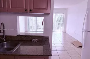 7713 SW 88th St, Miami, FL 33156 - Photo 4