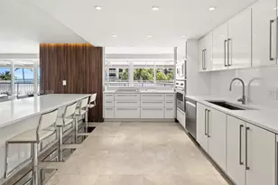 600 Grapetree Dr, Key Biscayne, FL 33149 - Photo 20