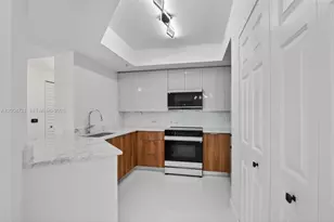 2401 NE 65th St, Fort Lauderdale, FL 33308 - Photo 10