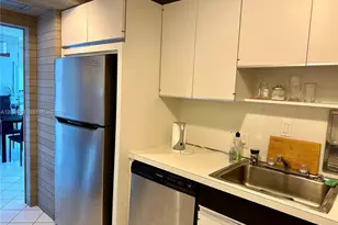 100 Bayview Dr, Sunny Isles Beach, FL 33160 - Photo 14
