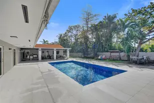 2126 NE 187th St, North Miami Beach, FL 33179 - Photo 60