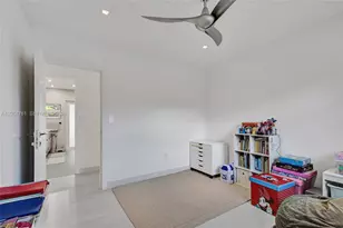 2126 NE 187th St, North Miami Beach, FL 33179 - Photo 38