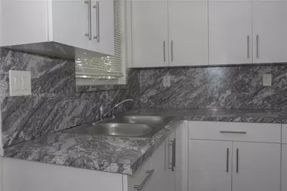 3376 NW 49th St, Miami, FL 33142 - Photo 10