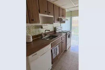 9320 W Flagler St #201D, Miami, FL 33174 - Photo 6