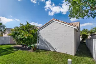 875 Savannah Falls Dr, Weston, FL 33327 - Photo 52