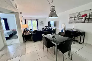 17530 NW 68th Ave, Hialeah, FL 33015 - Photo 14