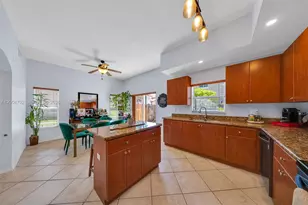 8906 SW 221st Terrace, Cutler Bay, FL 33190 - Photo 8